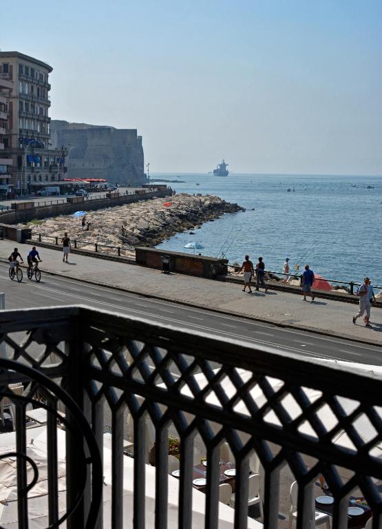 Partenope Relais Napoli Esterno foto
